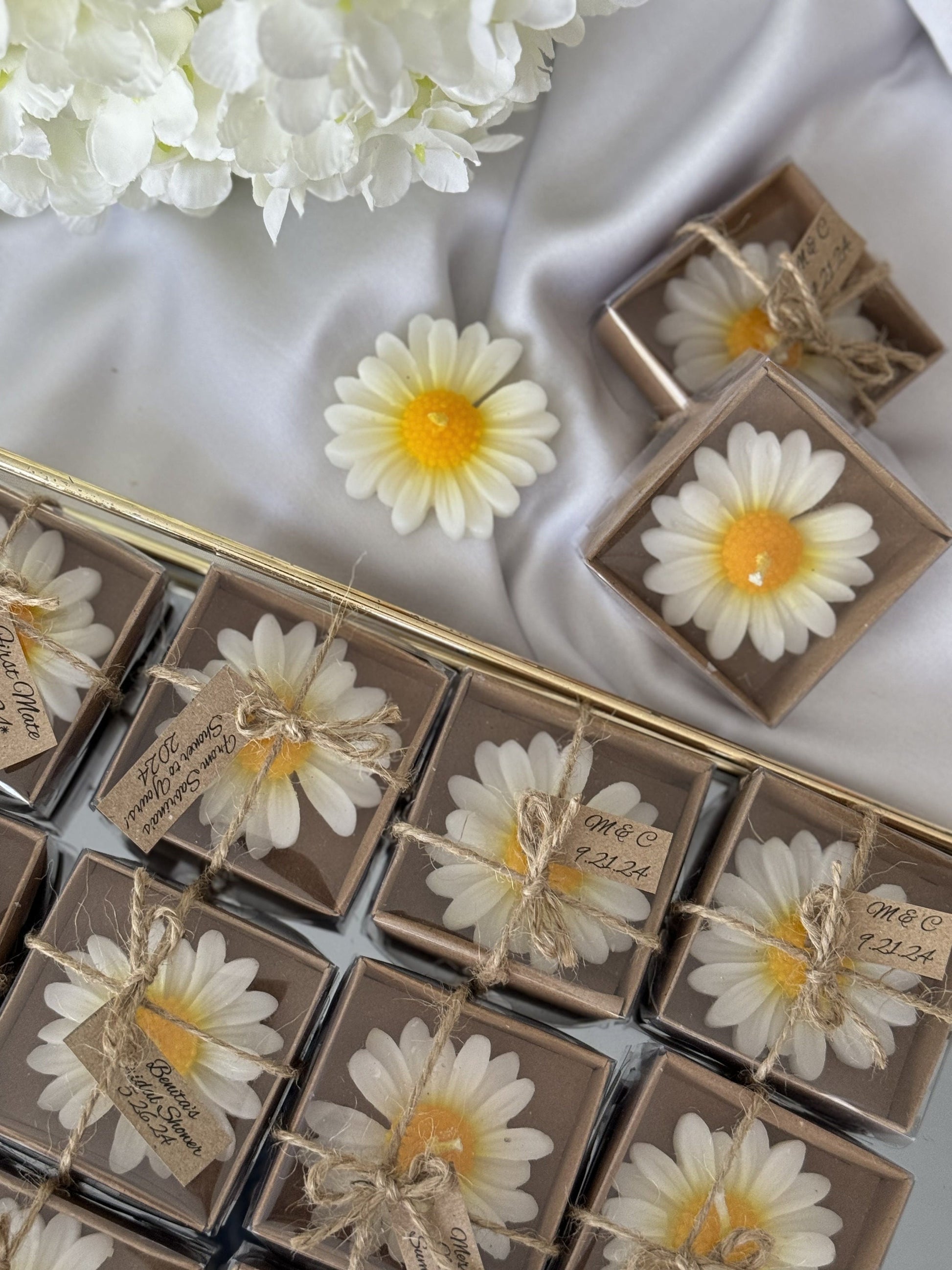 daisy candle favors