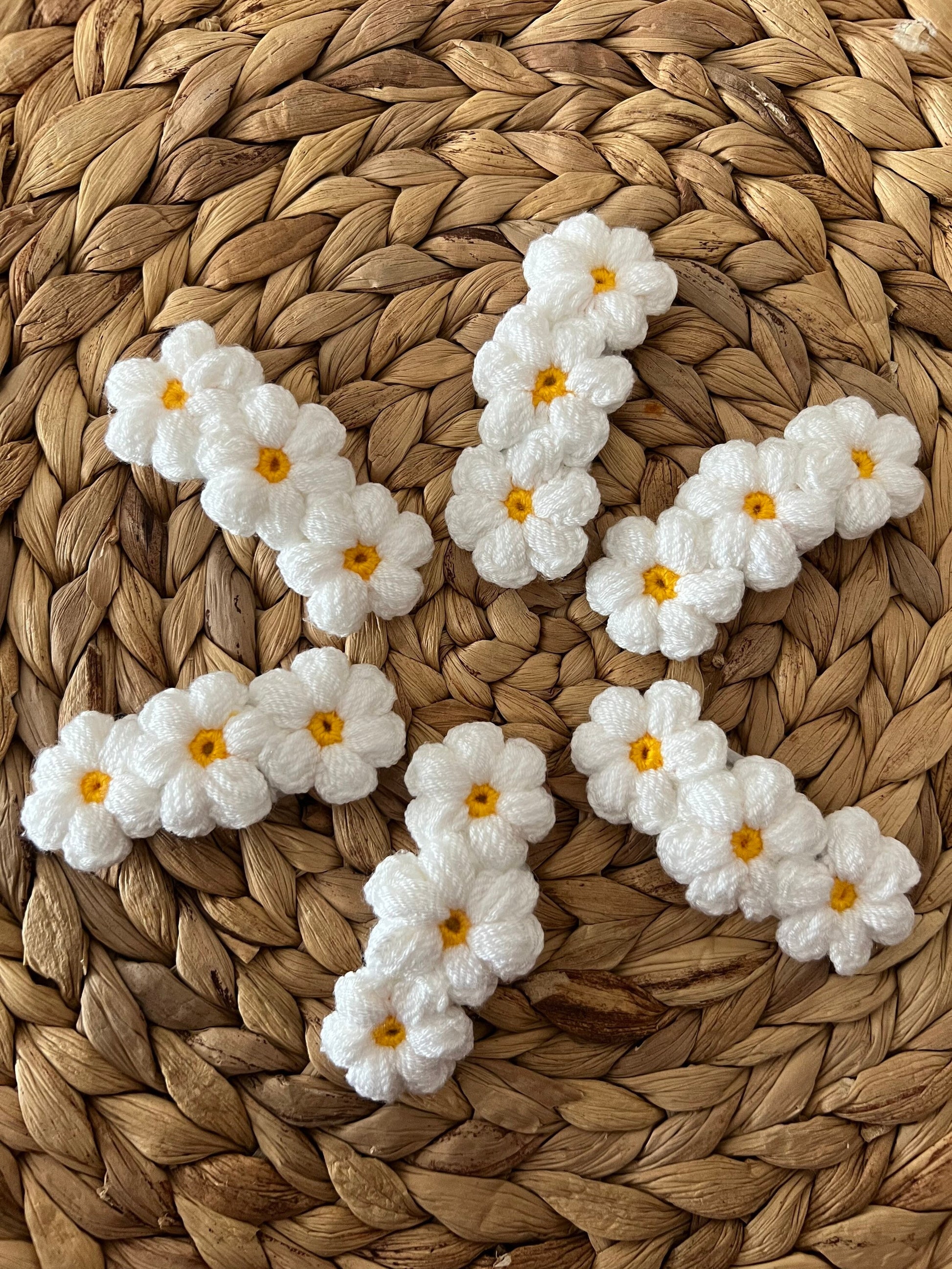 Daisy Macrame Hair Clips Party Favors | Unique Baby Shower Gifts | Macrame Wedding Favors | Macrame Baby Shower Favors for Guests