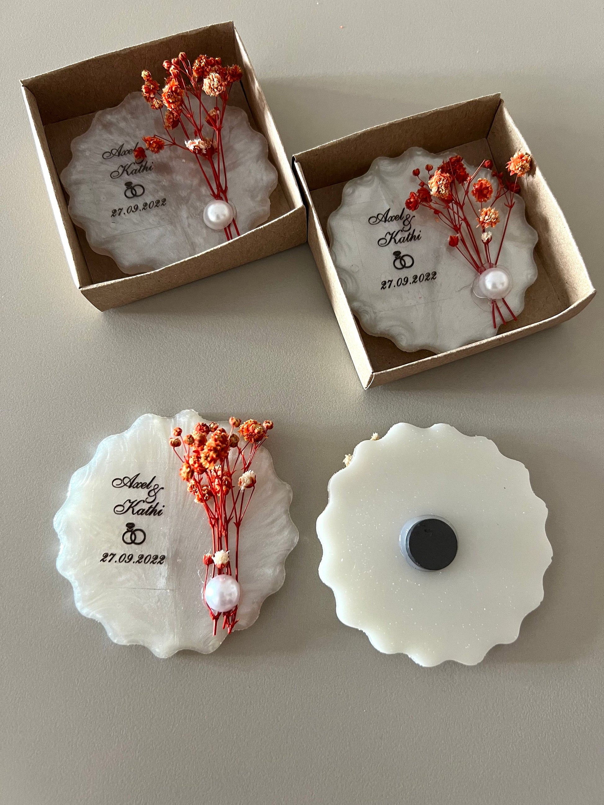Magnet Wedding Favors | White Wedding Magnet Gifts | White Wedding Favors with Red Flowers | Bridesmaid Gifts | Party Favors in Bulk